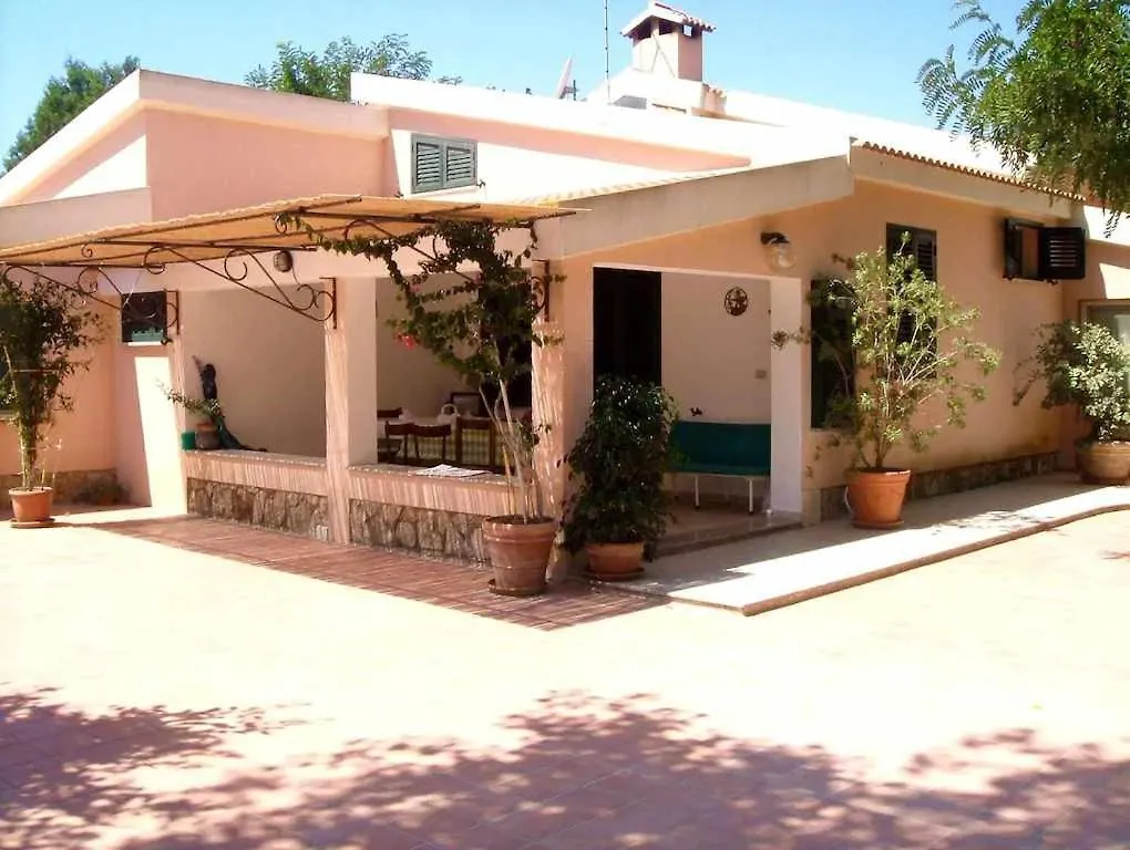 Alghero Villa Galatea Con Giardino Per 8 Persone Vicino Alla Spiaggia Con 4 Camere