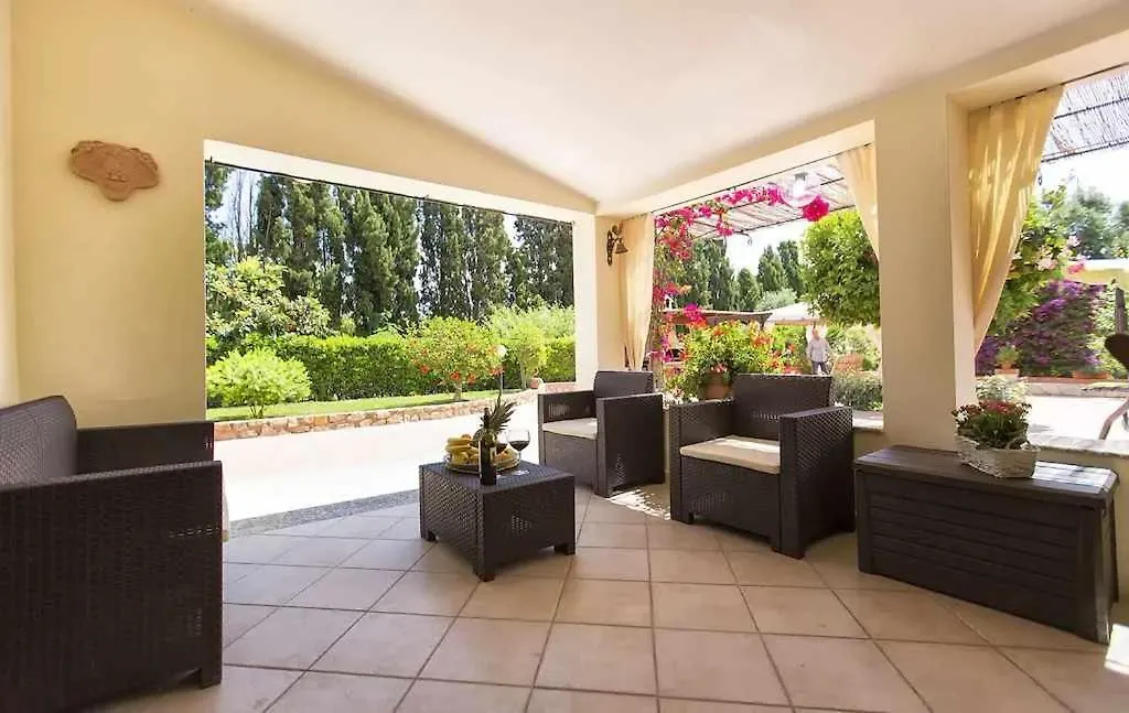 Alghero Villa Galatea Con Giardino Per 8 Persone Vicino Alla Spiaggia Con 4 Camere