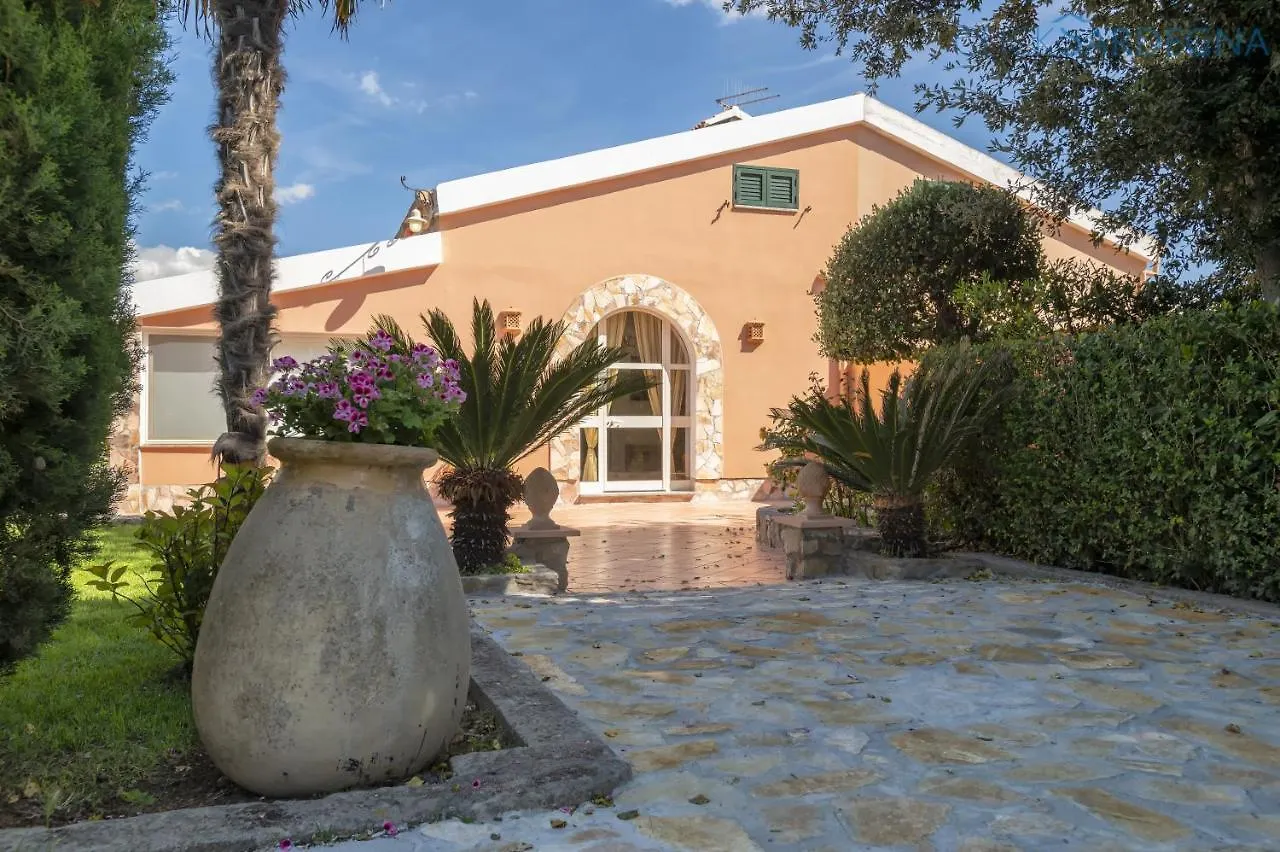 Alghero Villa Galatea Con Giardino Per 8 Persone Vicino Alla Spiaggia Con 4 Camere